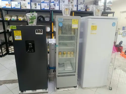 Neveras y exhibidores refrigerados for home and business in Medellín