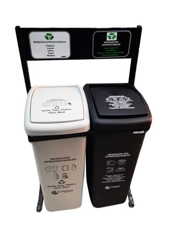 Punto ecologico x 2 papeleras de 55 Litros for home and business in Medellín
